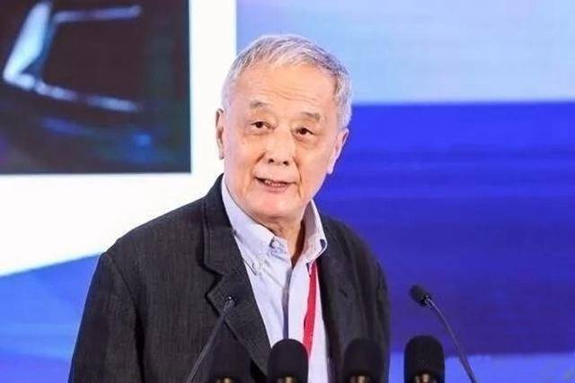 李万里：谈进修23部分文件的心得