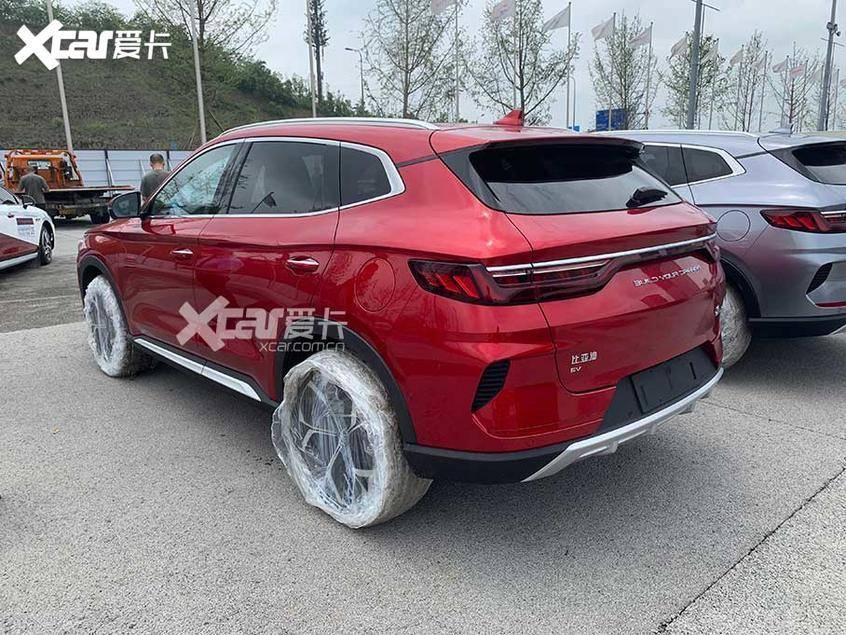 比亚迪宋PLUS EV