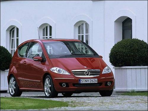 进口奔驰A级车型上市 售价23.8-27.8万元