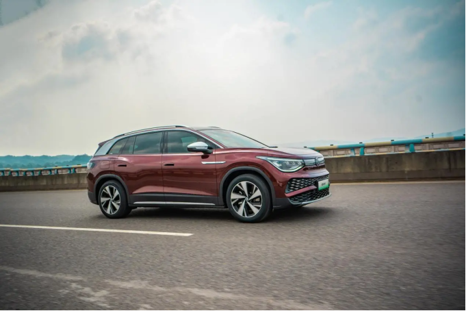 奶爸入手上汽大众新能源id6x分享选车的那些事