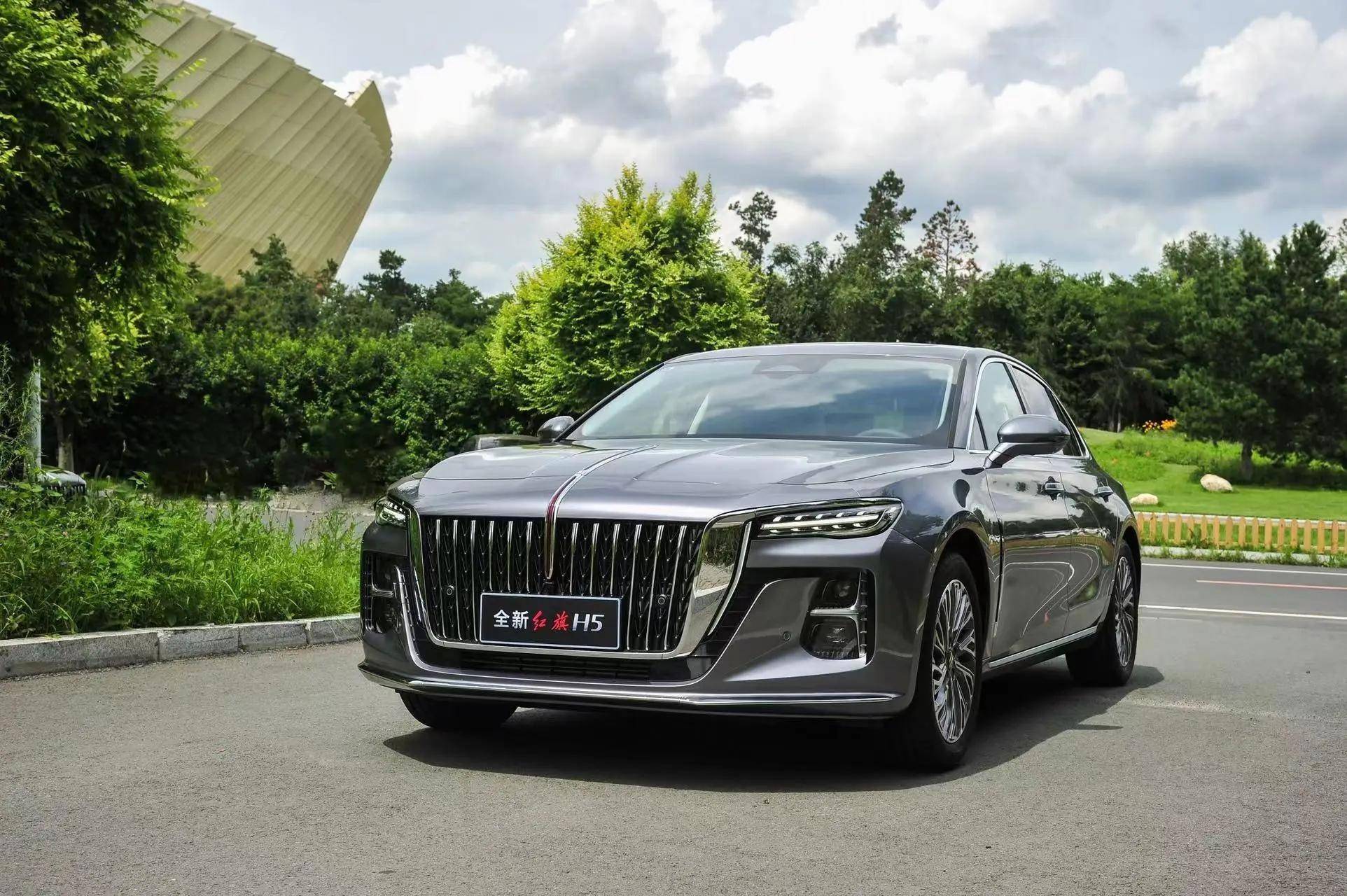 开门红跃龙门一汽红旗1月销量突破40300台同比增长829