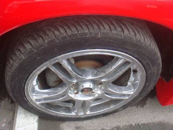 跑车轮胎多宽 63829110902152203.jpg-pic.original